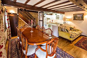 River Nene Cottages