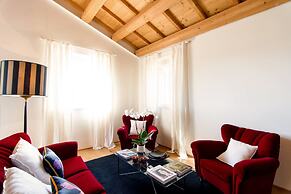 CasaVostra - Ambience Suites