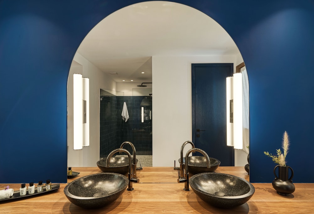 LYO Boutique Hotel