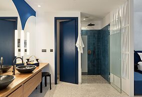 LYO Boutique Hotel