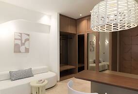 LYO Boutique Hotel