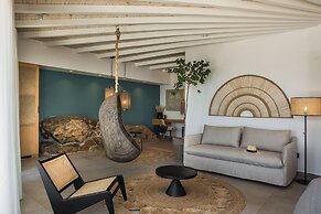 LYO Boutique Hotel
