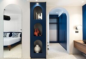 LYO Boutique Hotel