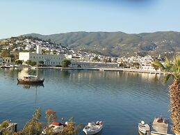 Theano Hotel