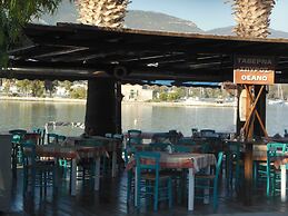 Theano Hotel