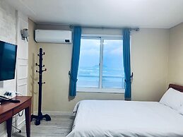 Mega Resort