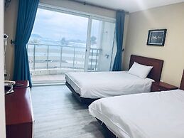 Mega Resort