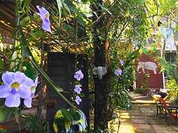 Artist Place Trat