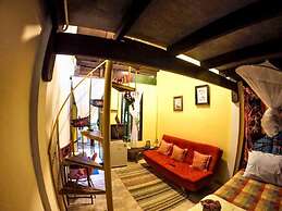 Artist Place Trat