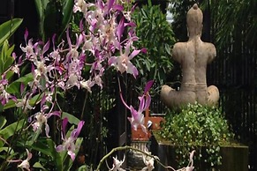 Artist Place Trat