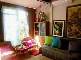 Artist Place Trat