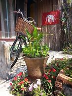 Artist Place Trat