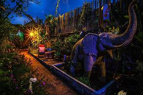Artist Place Trat