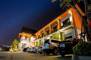 Aziss Boutique Hotel