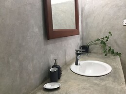 Hanthana House