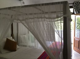 Hanthana House