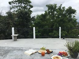 Hanthana House