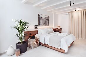 Ikaros Suites