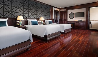 Rosa Cruise Halong