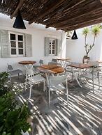 Far Out Hotel & Spa