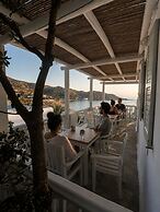 Far Out Hotel & Spa