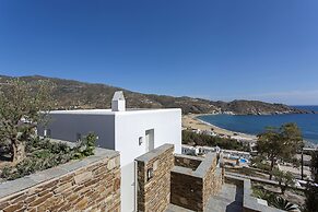 Far Out Hotel & Spa