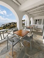Far Out Hotel & Spa