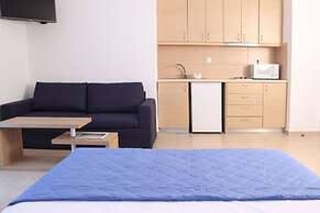 Krinis Apartments