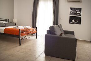 Krinis Apartments