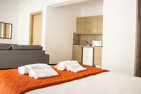Krinis Apartments