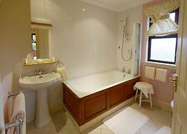 Factors Inn & Cottage