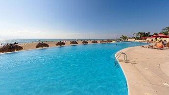 Grand Venetian Condominium