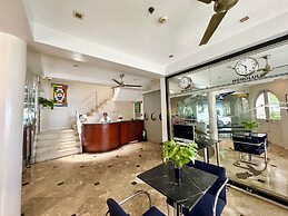 The Clipper Hotel, Makati