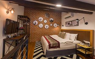Reunion Heritage House