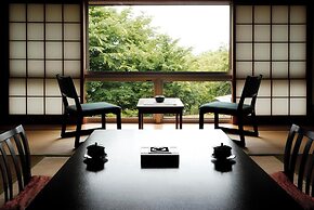 Yoshinoso Yukawaya