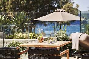 Bellevue On The Beach Suites