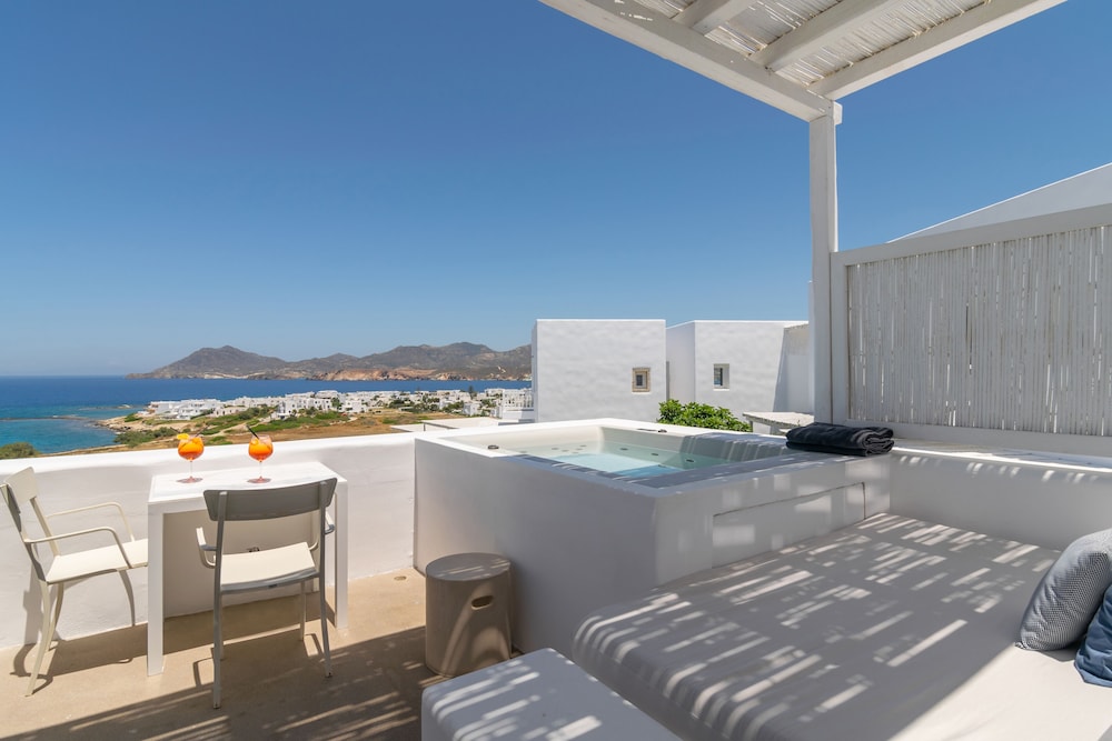 Milos Breeze Boutique Hotel