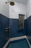 Milos Breeze Boutique Hotel