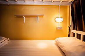 Thai Thai Hostel