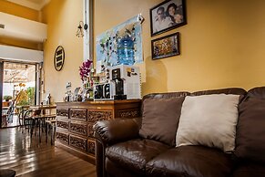 Thai Thai Hostel