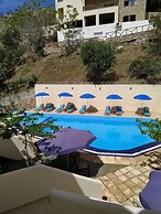 Sfinias Hotel
