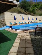 Sfinias Hotel