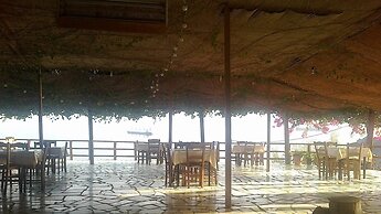 Sfinias Hotel