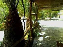 Sfinias Hotel