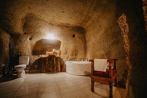 Helios Cave Hotel