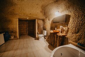 Helios Cave Hotel