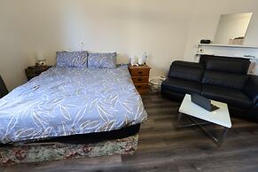 Downtown Backpackers Hostel - note - Valid Passport required for check