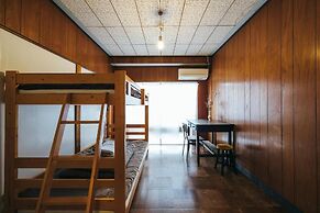 Torii-Kuguru Hostel