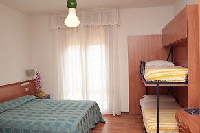 Hotel Midi