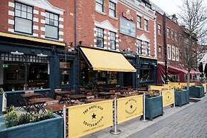 The White Star Tavern